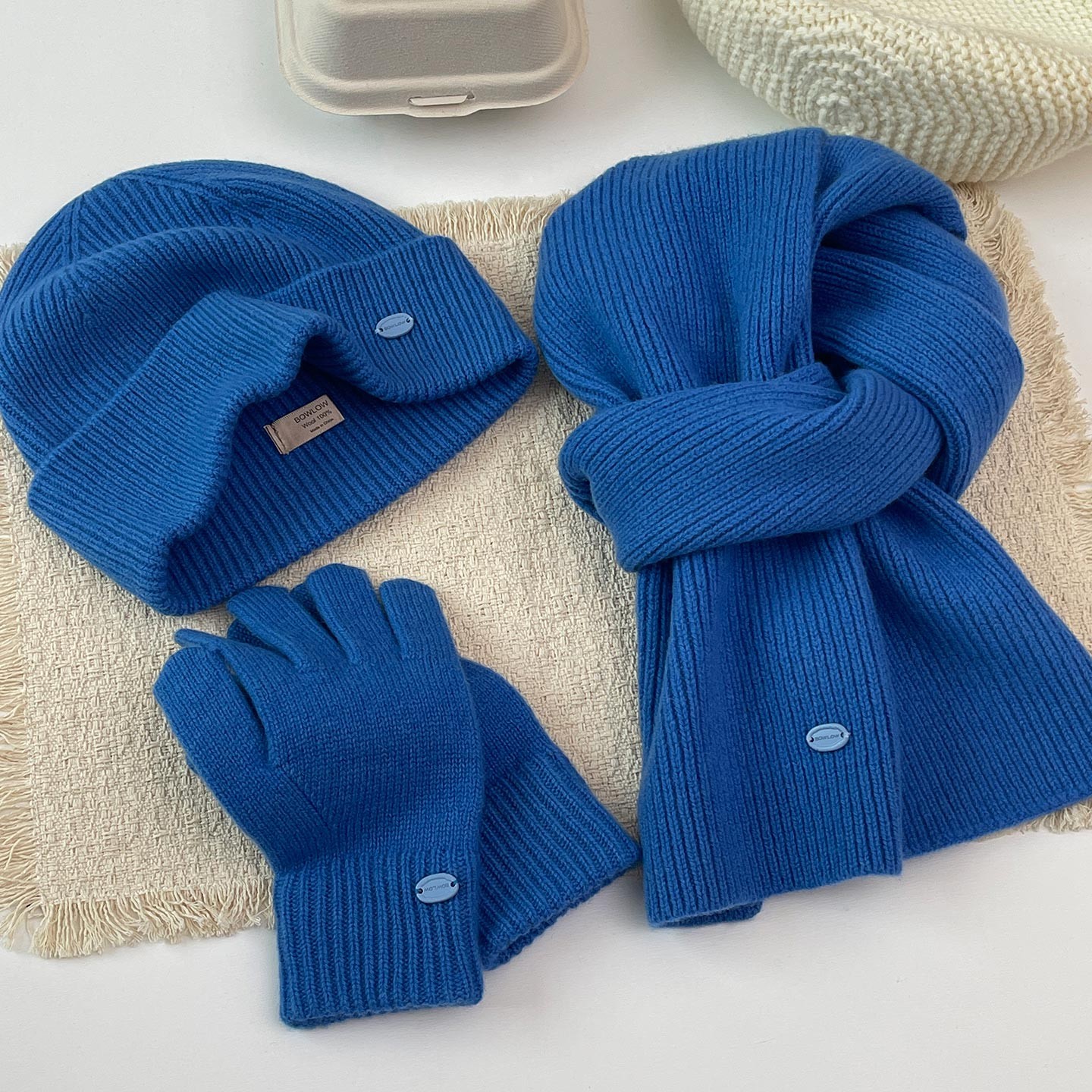 治愈初恋蓝!2025新款冬氛围感蓝色羊毛围巾女冬季帽子手套3件套韩