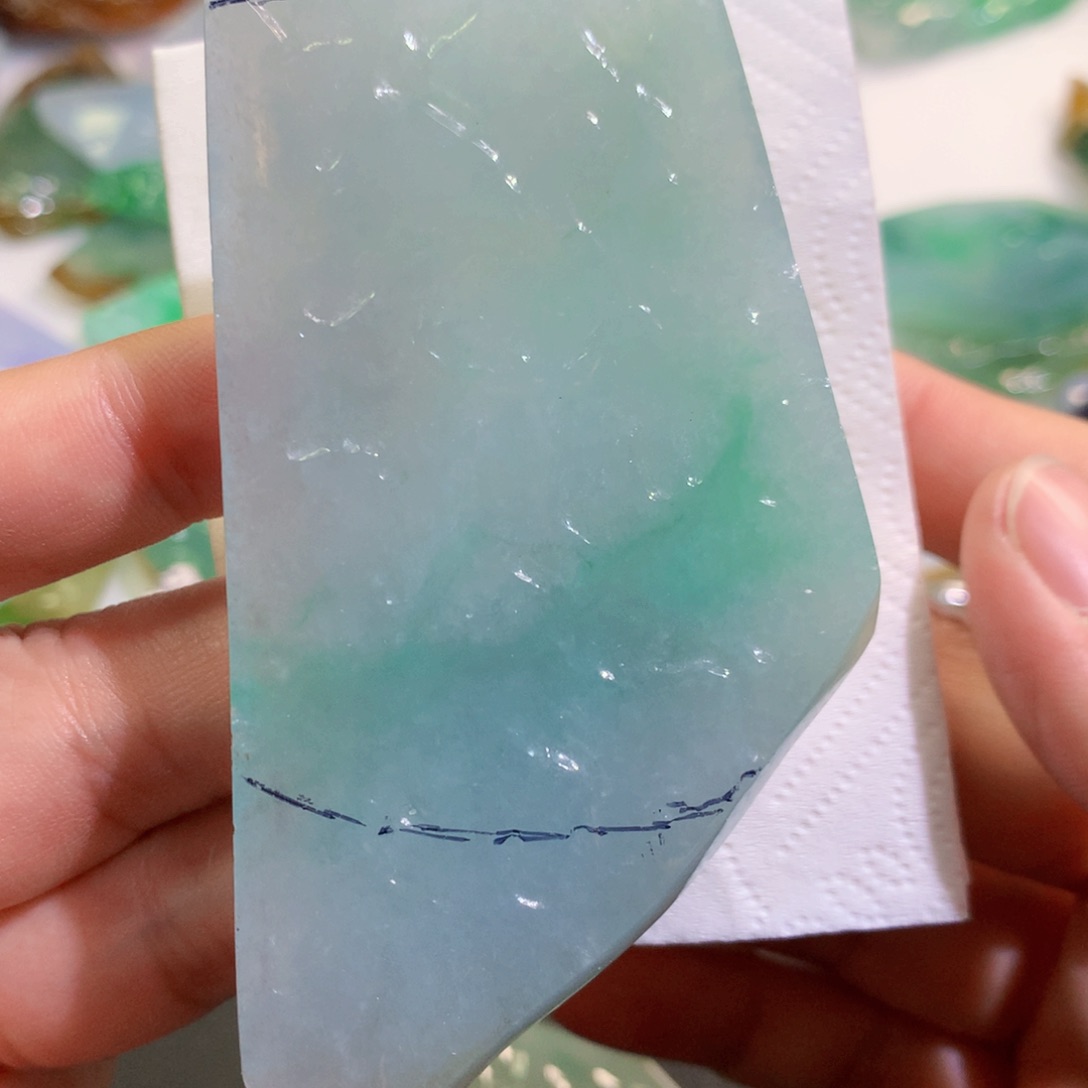 【闪购商品】翡翠吊坠(不含链)未镶嵌