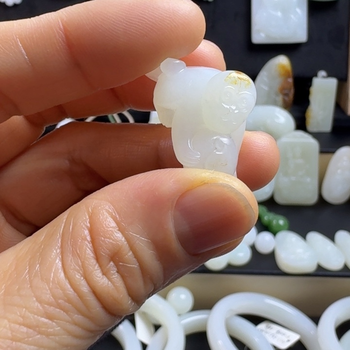 和田玉（白玉）未镶嵌颈饰万***.