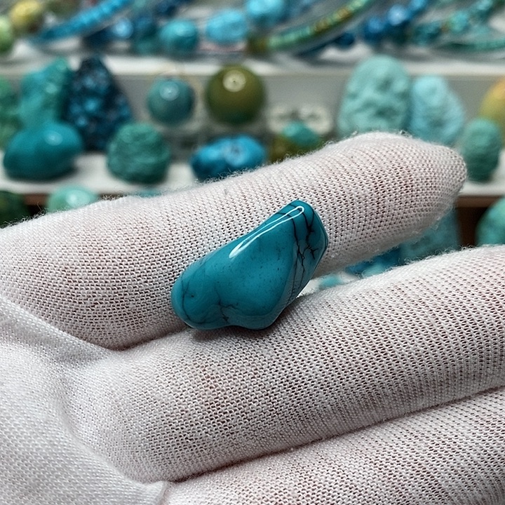 安****绿松石未镶嵌天然原矿 地大质检