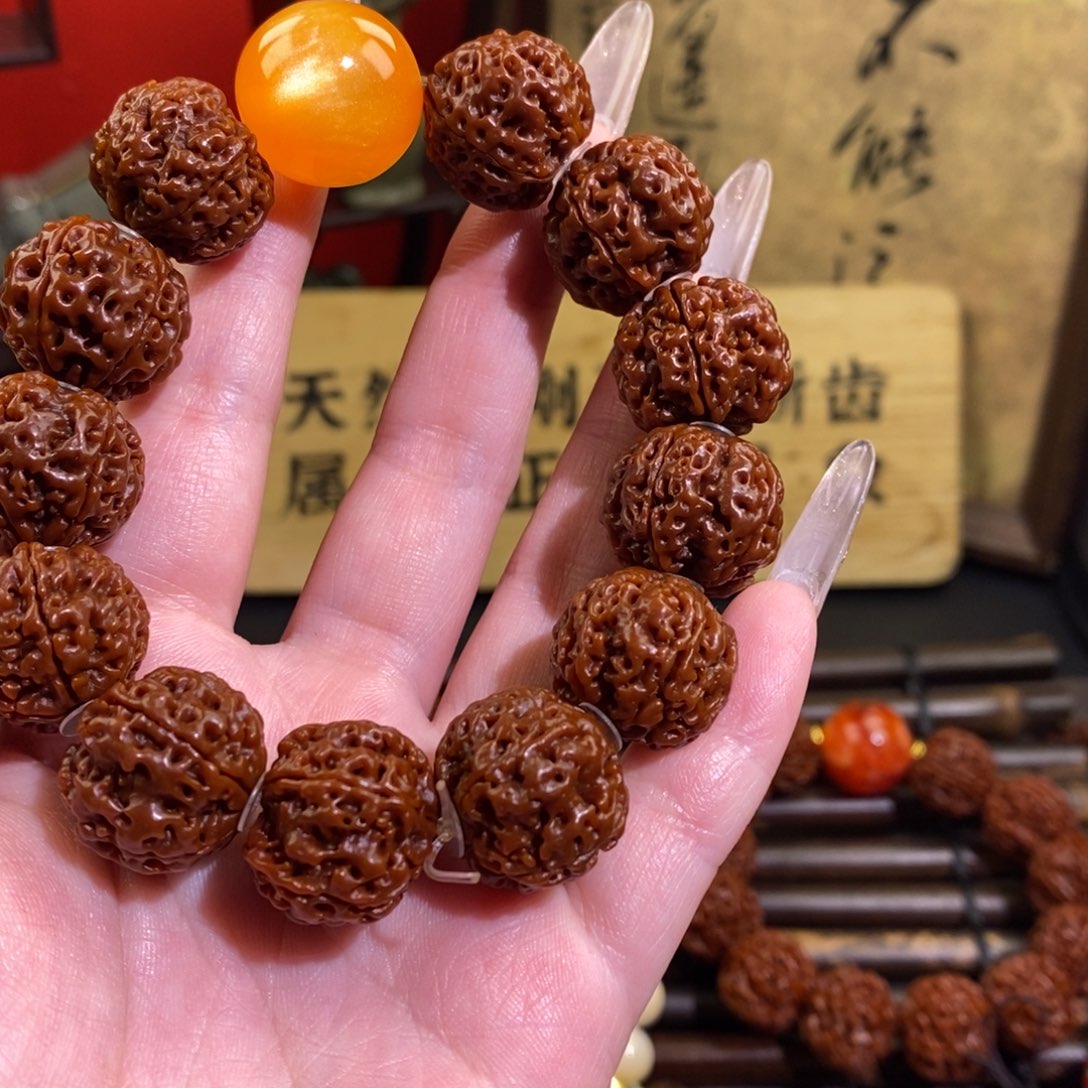 金刚菩提吊坠2pm.      