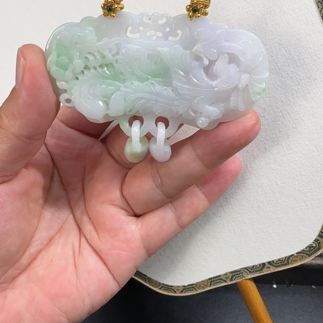 翡翠颈饰未镶嵌仿古