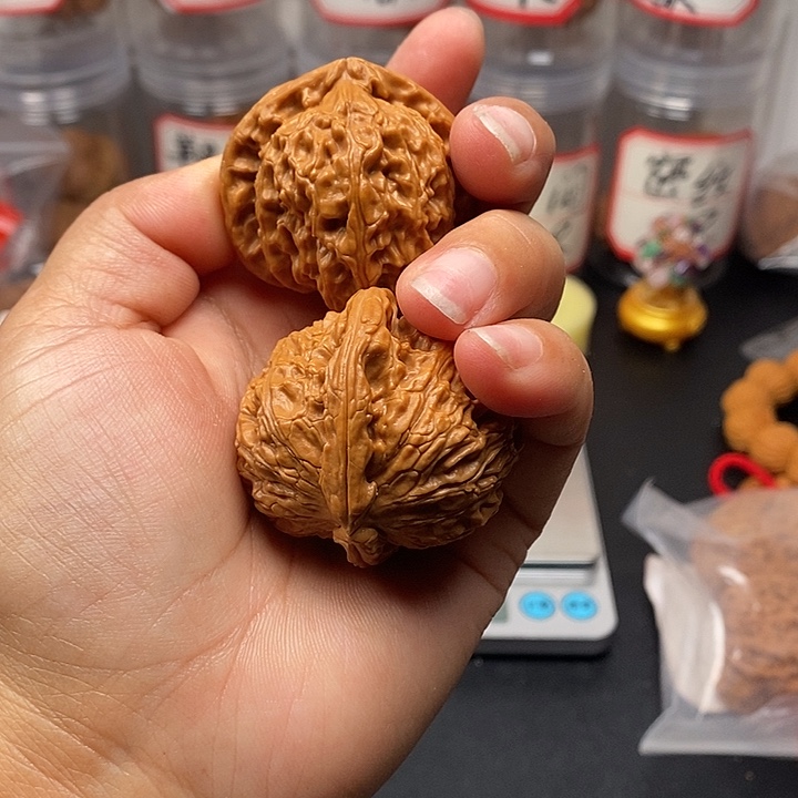 吊坠文玩核桃Q*Q白狮子41