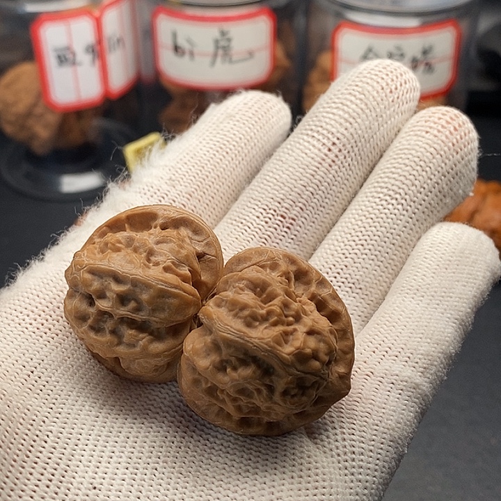 好***牛文玩核桃把件门头沟