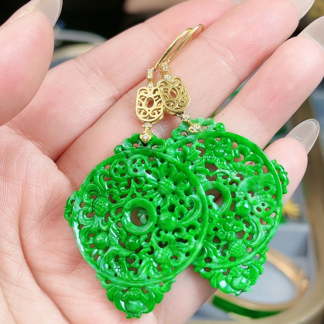 翡翠颈饰18K金镶嵌耳饰