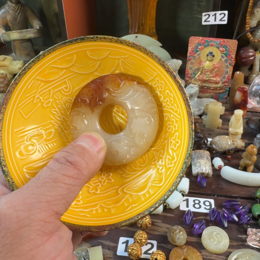 瓷片勿***8富甲天下之人也有其独特