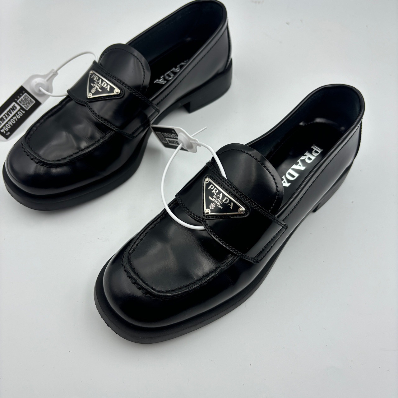 95新 Prada/普拉达 37.5码/prada普拉达三角标乐福鞋/鞋盒/95新