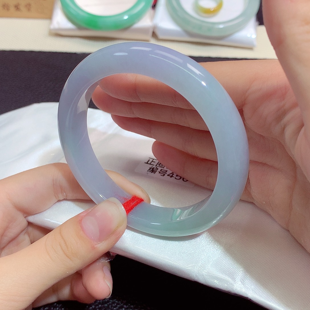 翡翠未镶嵌手镯450