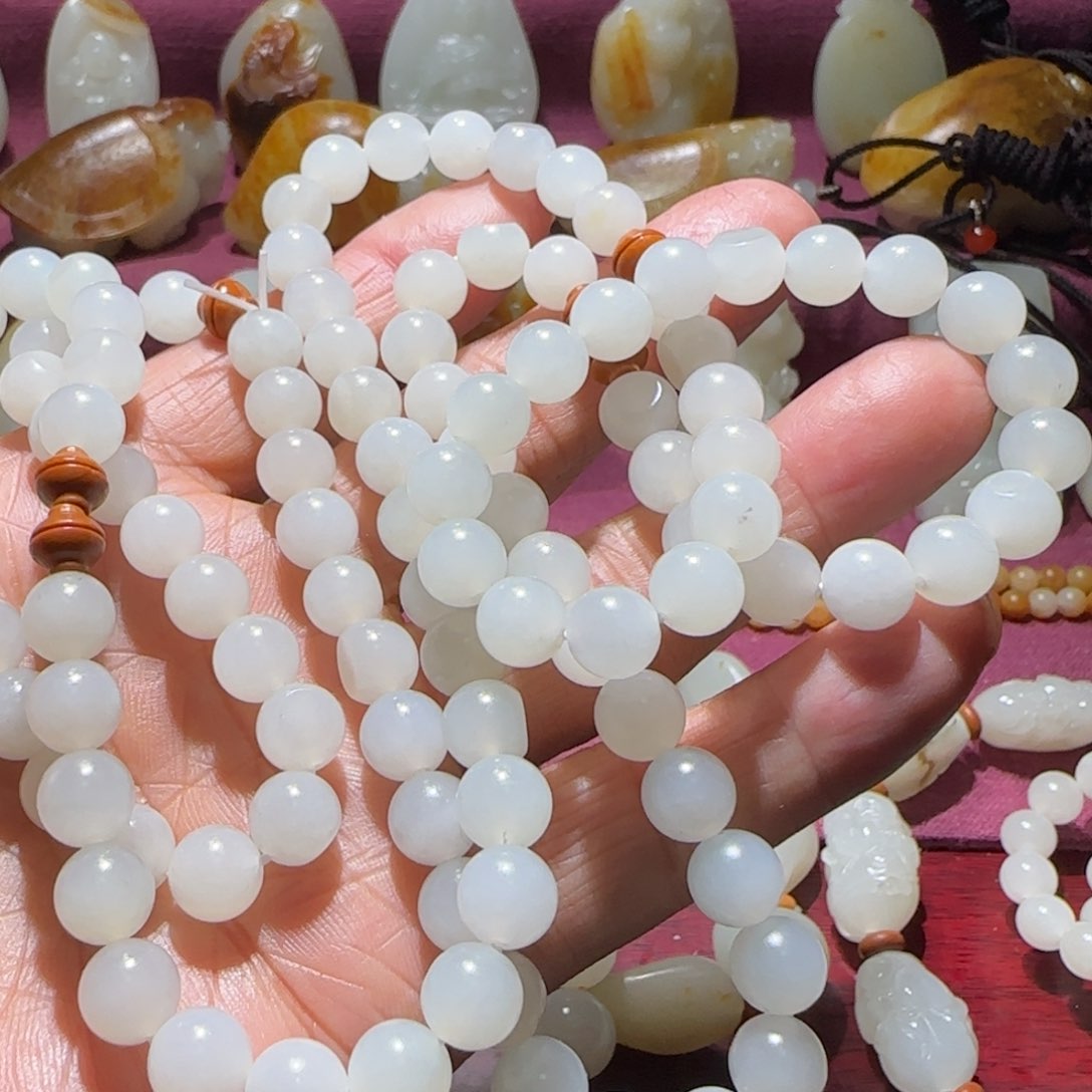 和田玉颈饰未镶嵌?****?