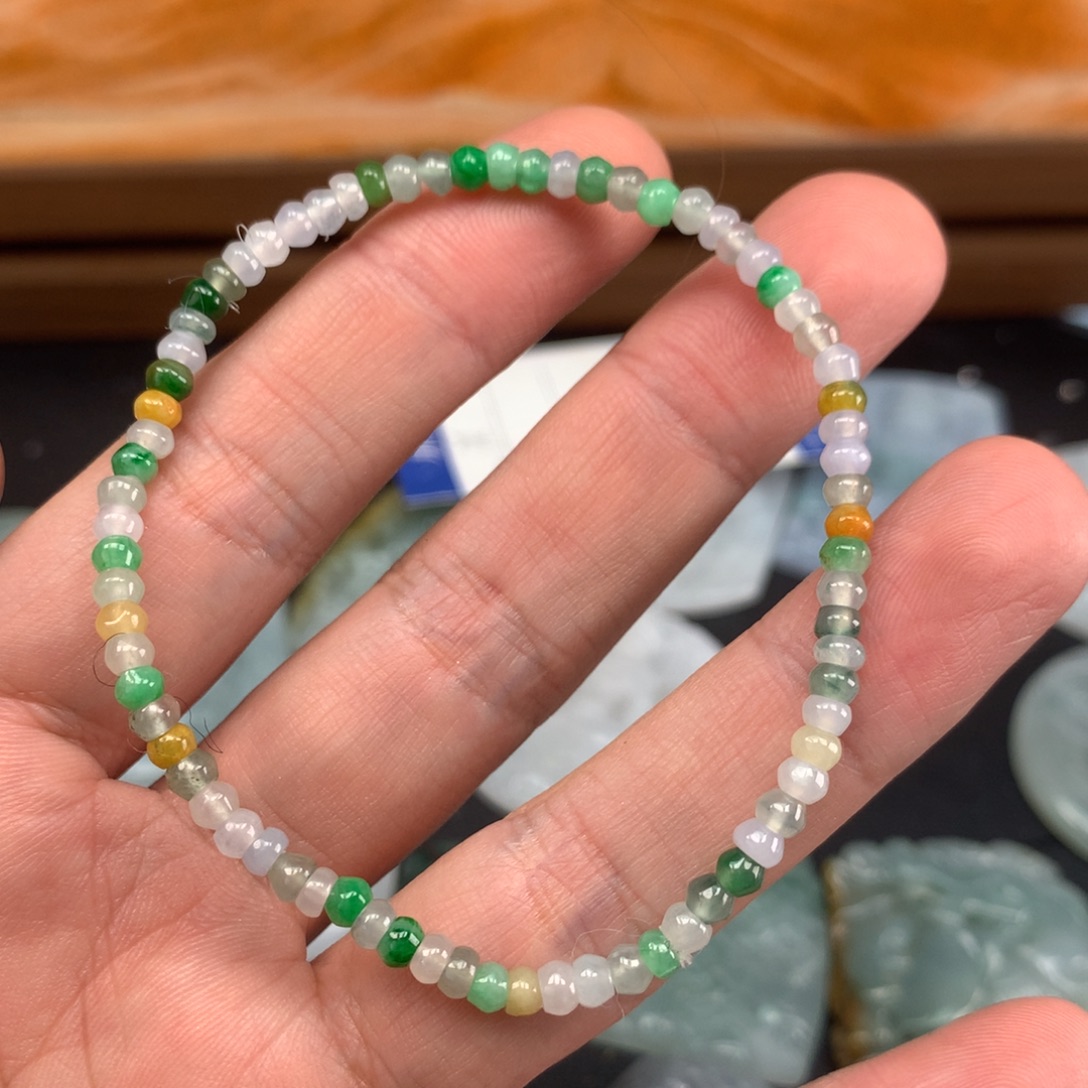 翡翠未镶嵌颈饰福利