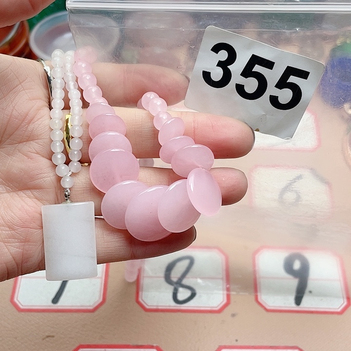 合金颈饰玛瑙/玉髓执***间