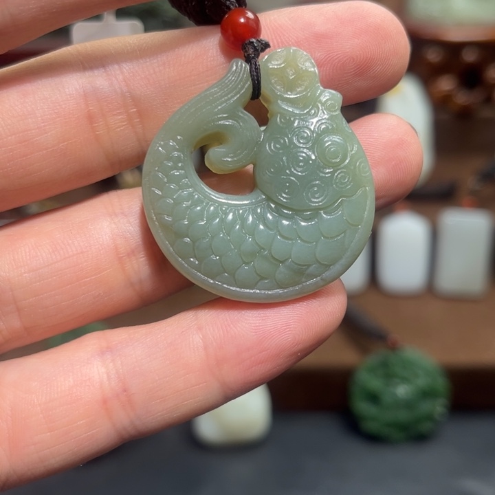 颈饰未镶嵌和田玉