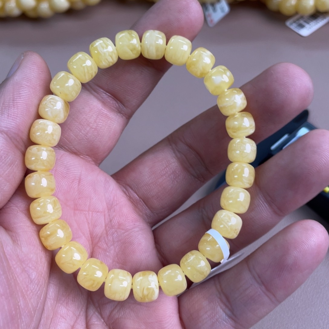 琥珀裸石未镶嵌1410000000