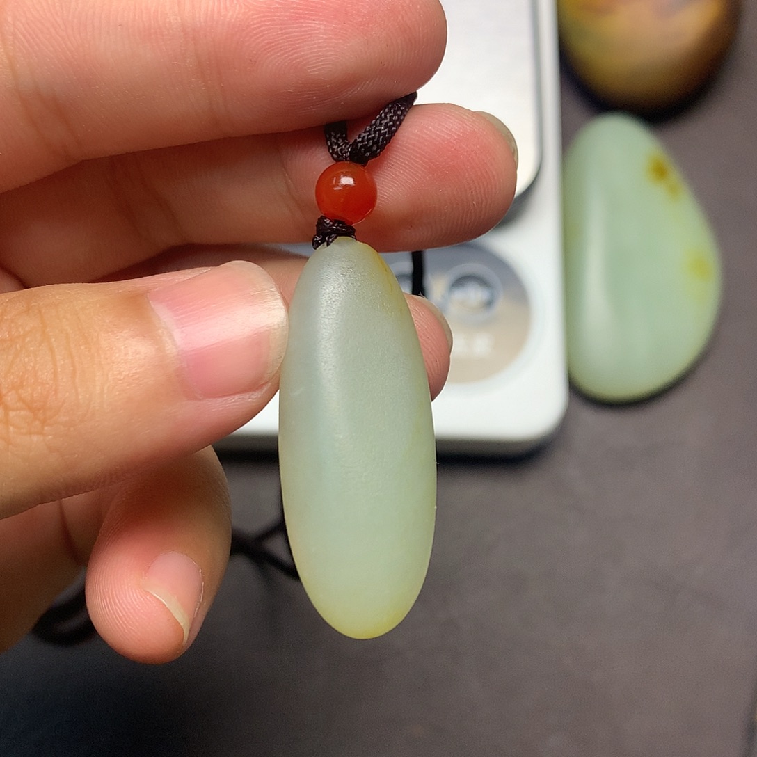 和田玉（糖玉）未镶嵌挂件
