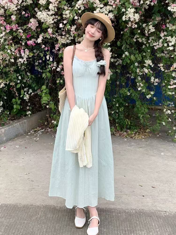 【粉丝福利】V领泡泡袖连衣裙纯色夏季新款高级感掐腰长裙