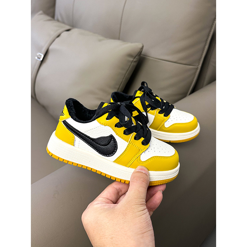 aj童鞋2025秋冬季新款男童软底运动鞋低帮板鞋女童加厚二棉鞋休闲