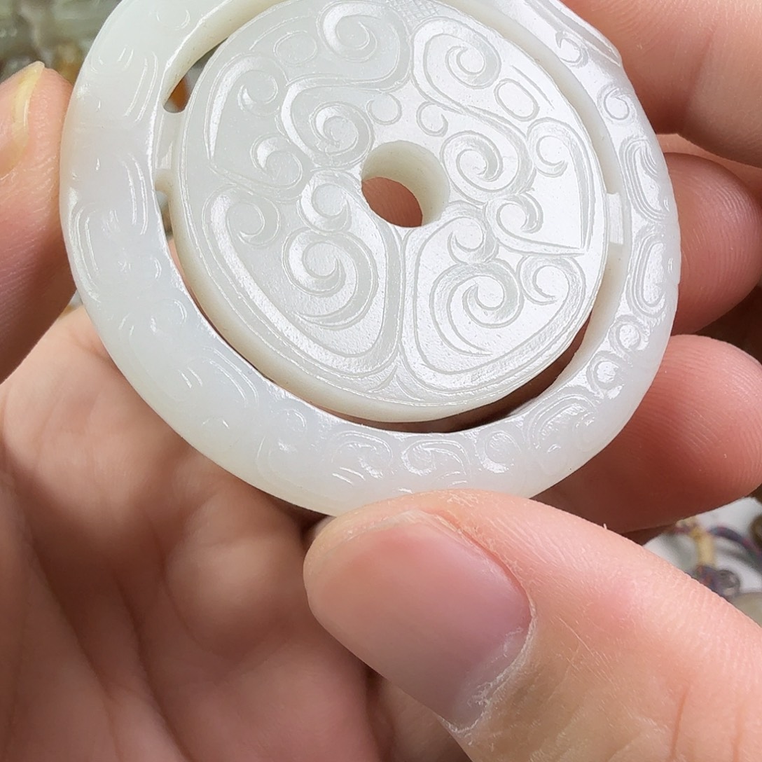 醉***亭和田玉（糖玉）未镶嵌挂件
