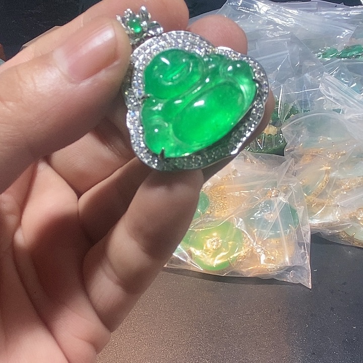 翡翠颈饰未镶嵌价格