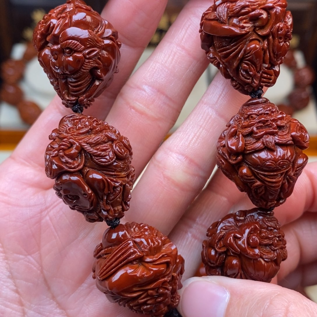 橄榄核吊坠刘****华钟馗，