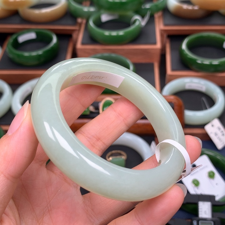 和田玉手镯未镶嵌啊*眉55