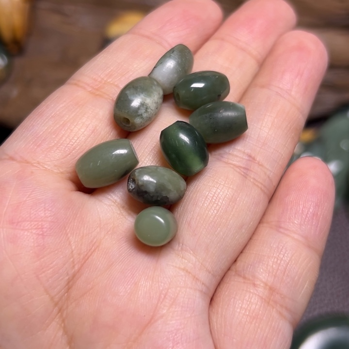 岫岩河磨玉（透闪石质玉）未镶嵌颈饰