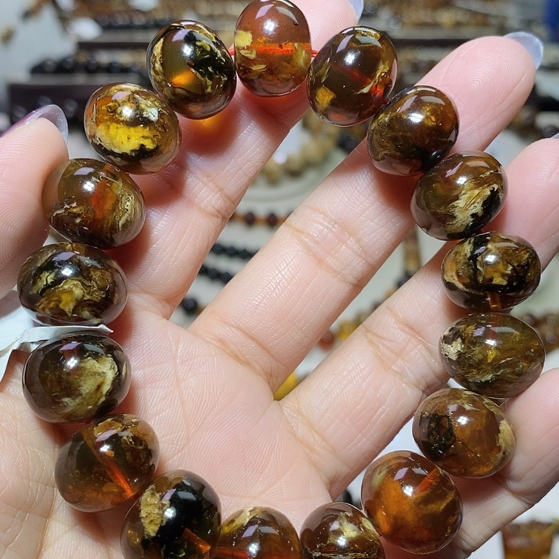 琥珀未镶嵌裸石溶洞蜡花15m