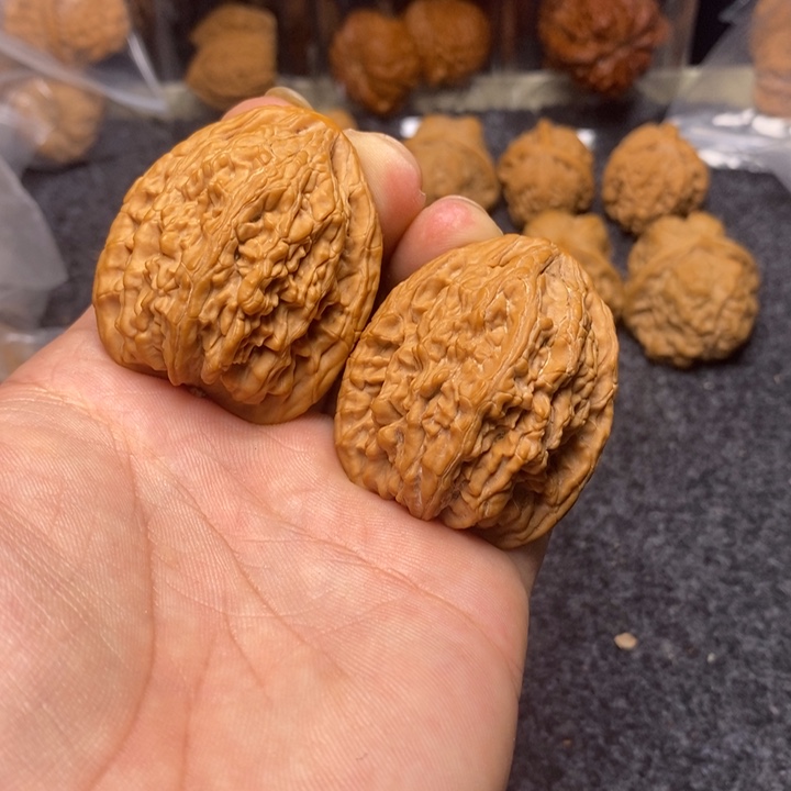 文玩核桃吊坠40蓟县虎头王