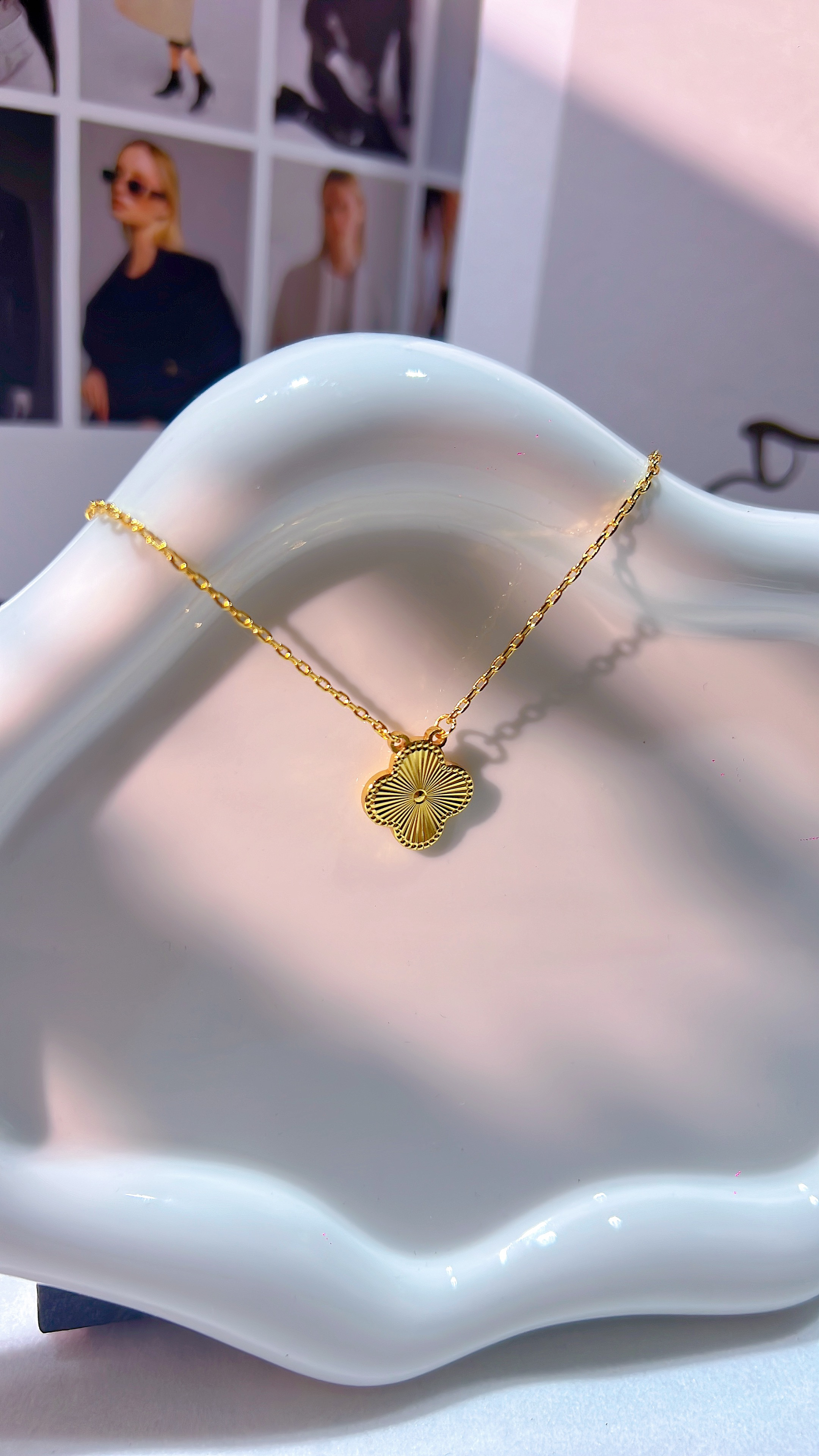 合金项链 拉丝镭射/精度抛光/铜厚镀真金 金色四叶草小众轻奢项链