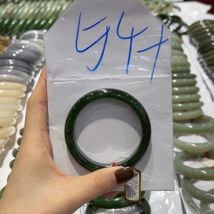 和田玉（糖玉）手镯未镶嵌