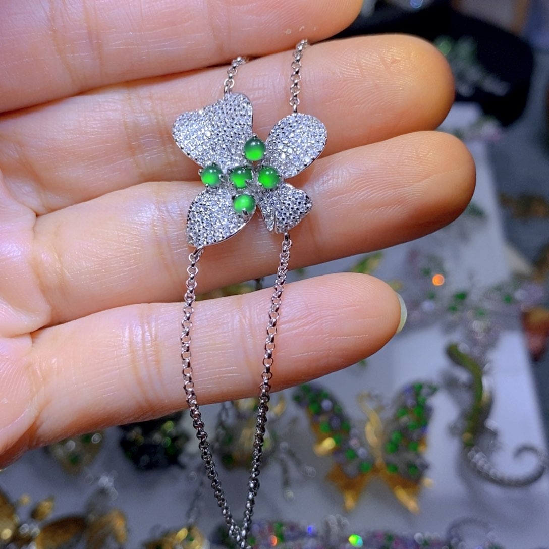 翡翠颈饰银S925镶嵌天然翡翠