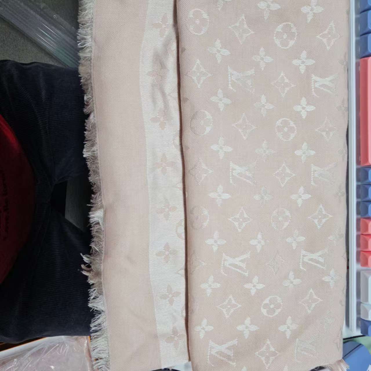 95新 LouisVuitton/路易威登 海囤J/LV丝巾/140*140/cst26258