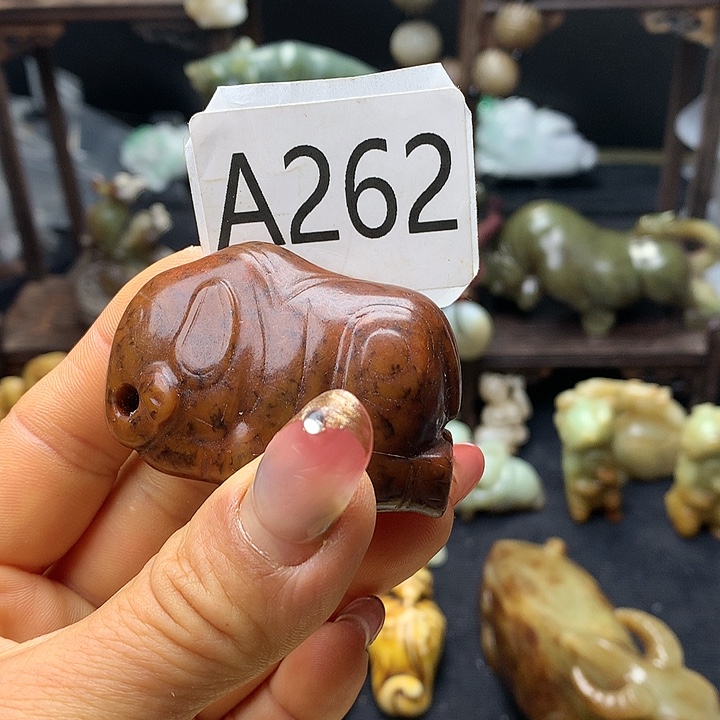 和田玉未镶嵌车挂