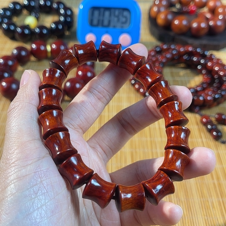 蕾***闪木小叶紫檀手工艺