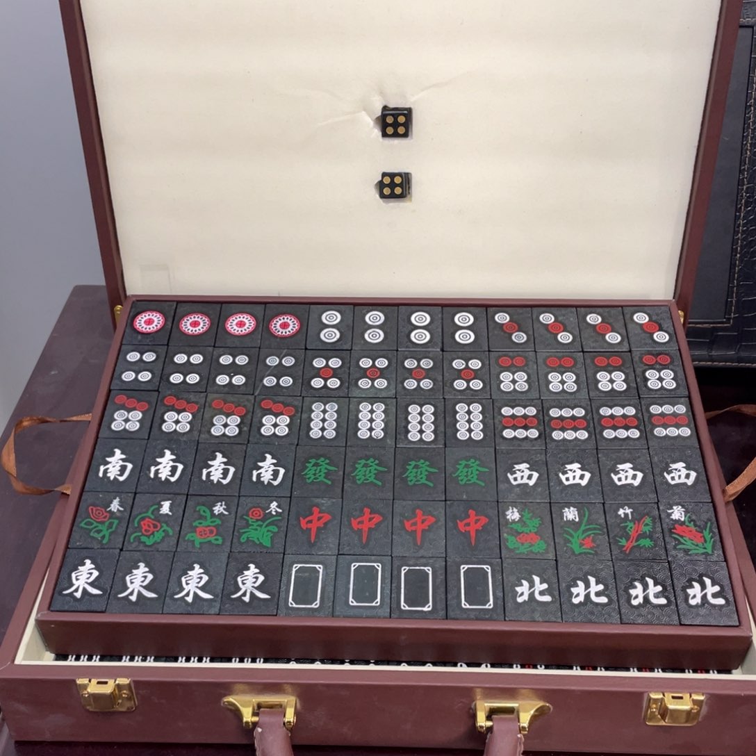 未镶嵌和田玉摆件