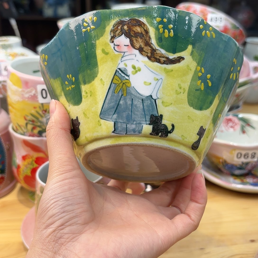 瓷片兔兔盖茨。兔兔好