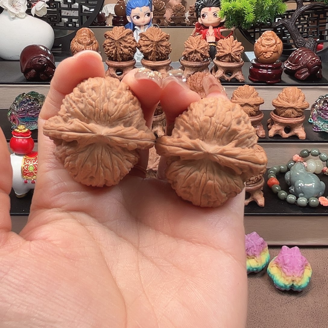 是***叔核桃39全品闷白狮子头