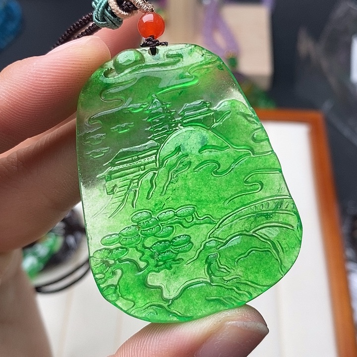 翡翠未镶嵌颈饰180手串