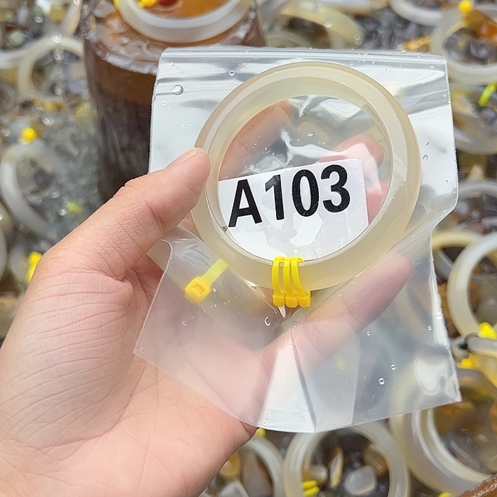 玛瑙/玉髓未镶嵌手镯103