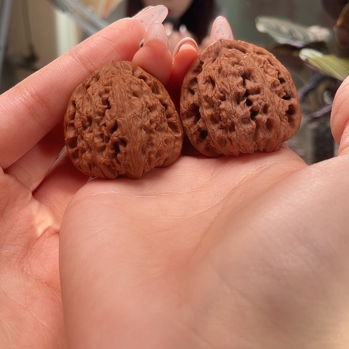 文玩核桃吊坠三角白40全