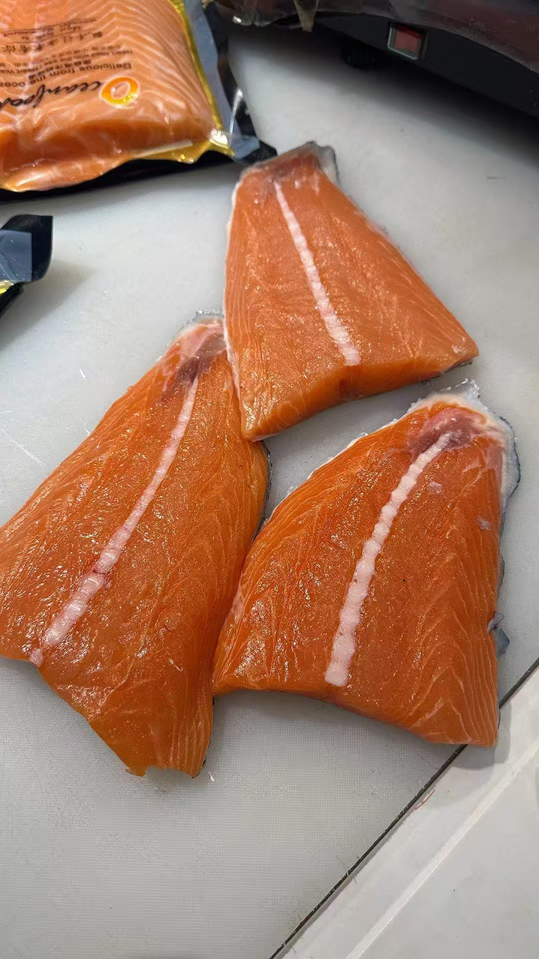 法罗群岛三文鱼鱼尾段 带皮称重发货