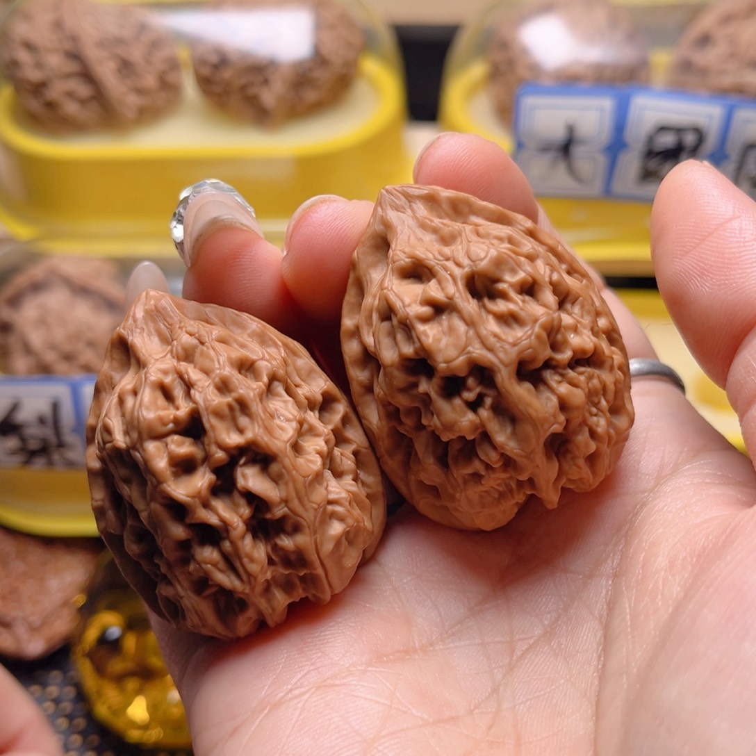 文玩核桃把件火苗