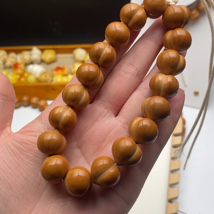 大***喵吊坠猴头核桃屁桃