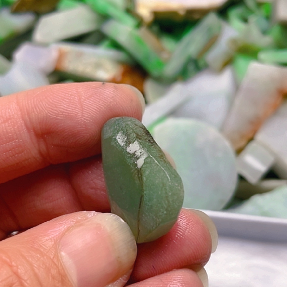 【闪购商品】翡翠颈饰未镶嵌A货