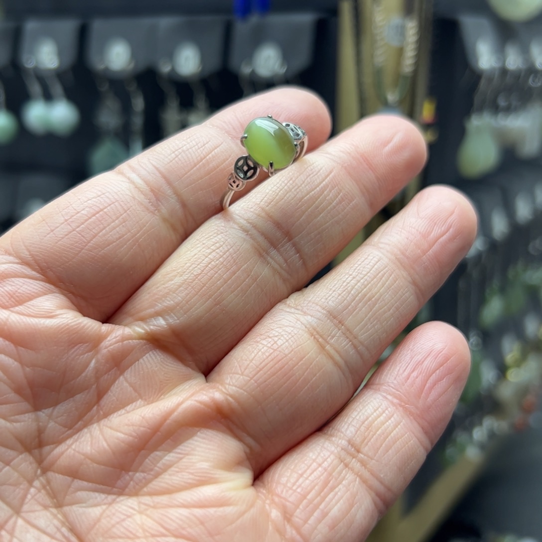 快****和田玉（碧玉）银S925镶嵌耳饰