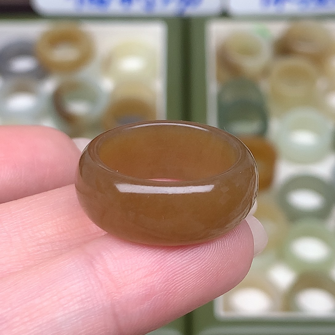 未镶嵌戒指和田玉菲**B