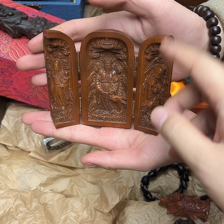 大叶紫檀（黑酸枝木类）