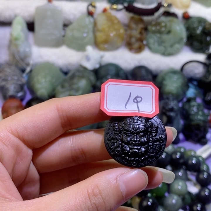 和田玉边角料未镶嵌