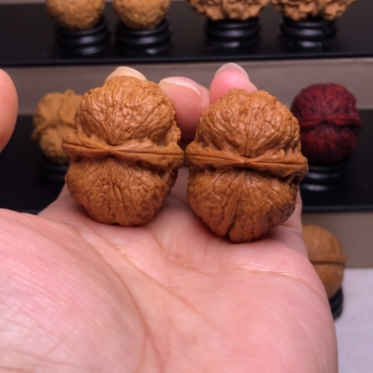 文玩核桃把件鸿运元宝31