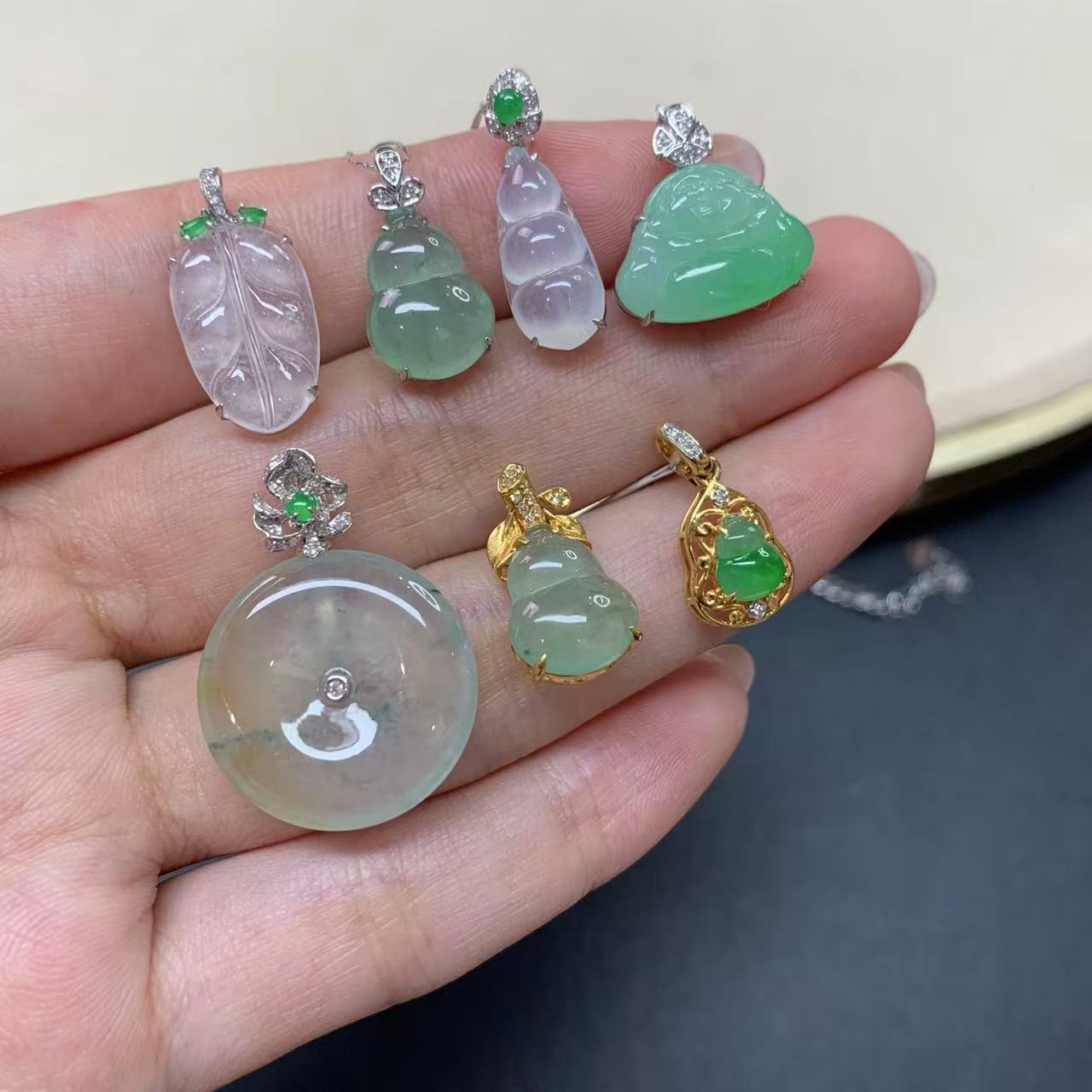 【小雪臻选】翡翠吊坠-18k金-|CXQ21多样性发其一|A16