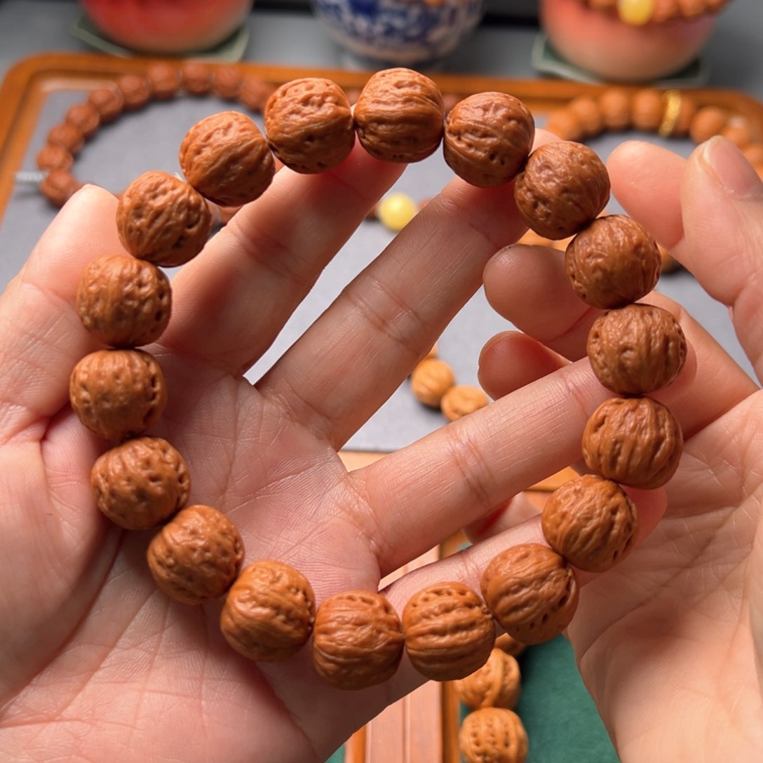 文玩核桃吊坠野生小核桃